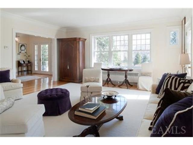 10 Dogwood Lane