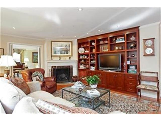 3 Clark Lane