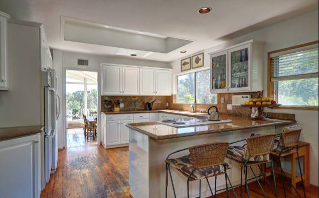 7229  Senalda Road