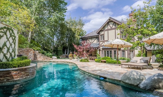 4415 Westchester drive