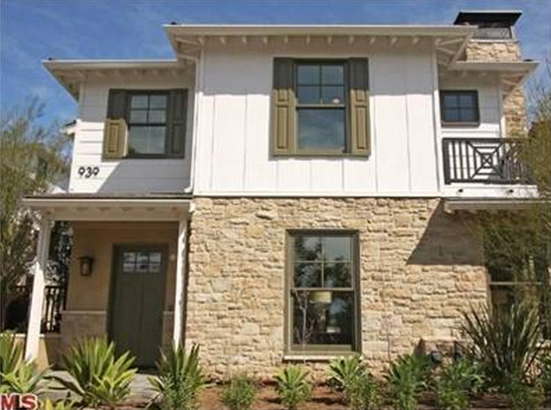 939 20th Street #2