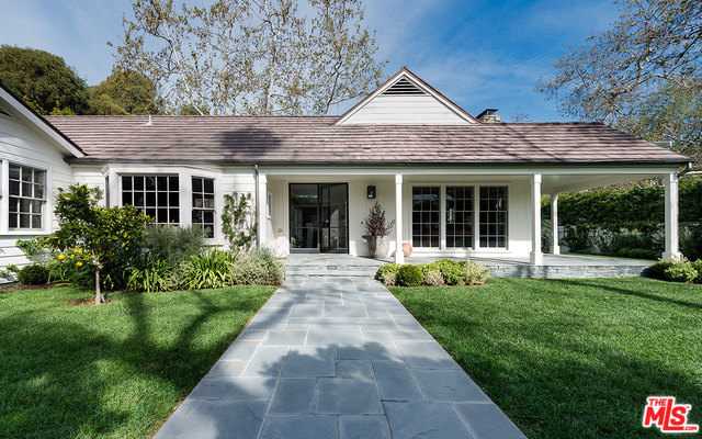 2267 Mandeville Canyon
