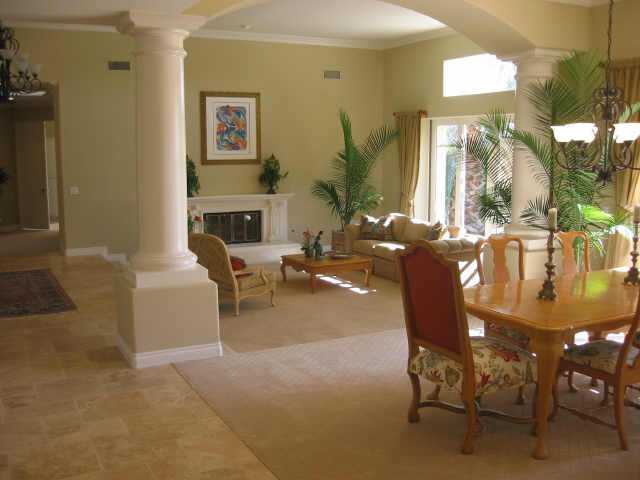 15136 Huntington Gate