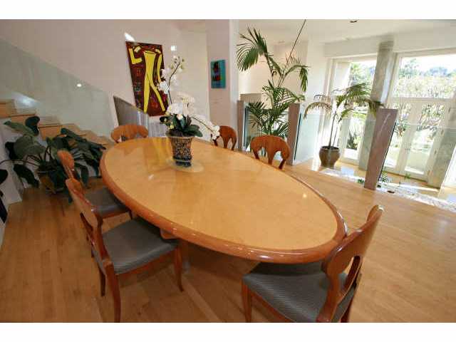 14820 De La Valle Place