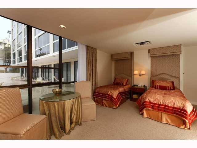 939 Coast Boulevard 20B