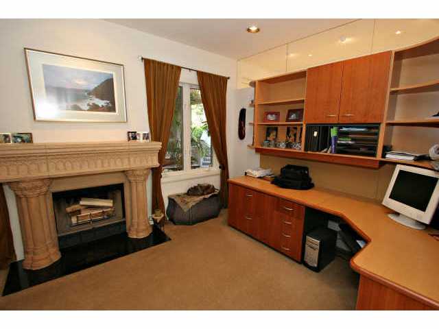 14820 De La Valle Place