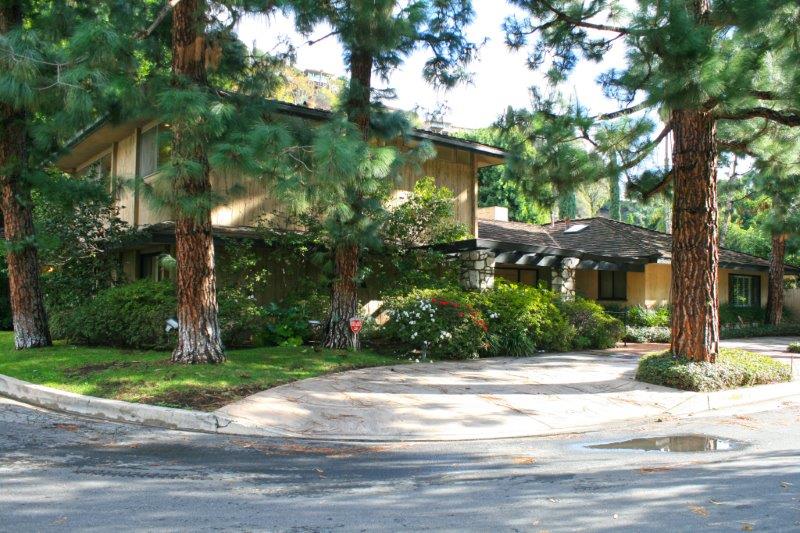 1350 Shady Brook Dr.