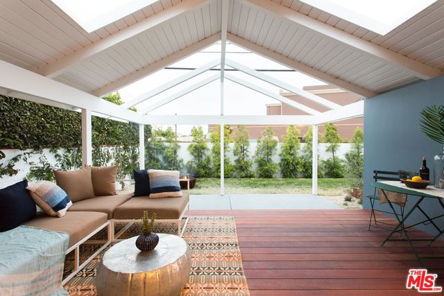 11466 SEGRELL WAY