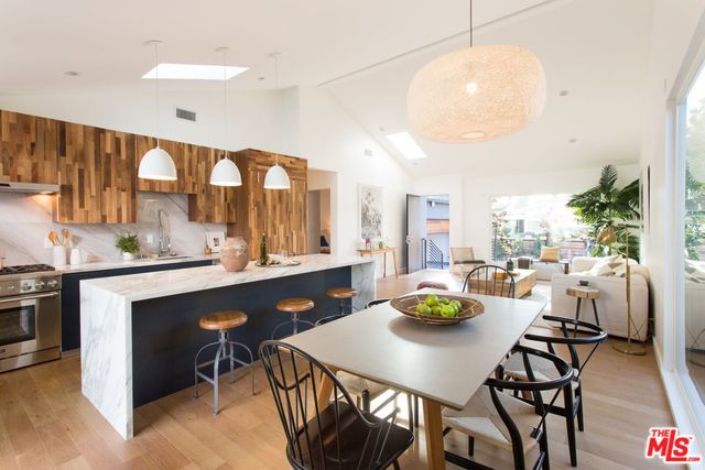 11466 SEGRELL WAY