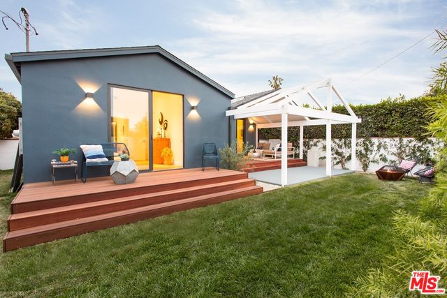 11466 SEGRELL WAY