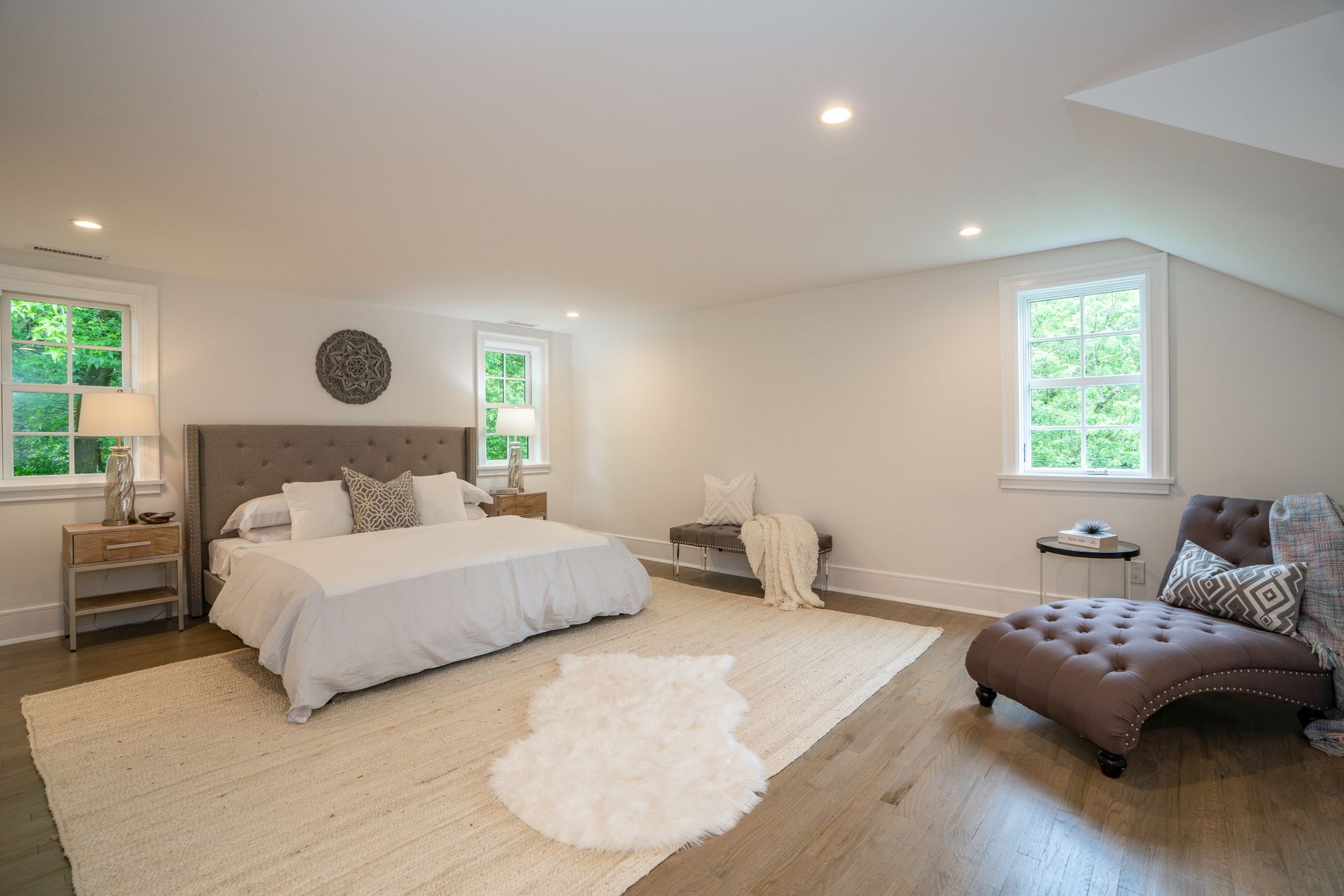 10 Mohegan Road