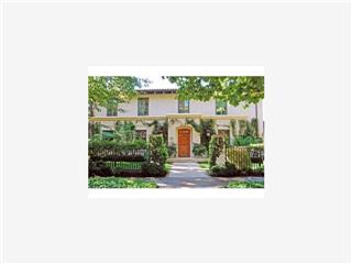 80 Crescent Drive