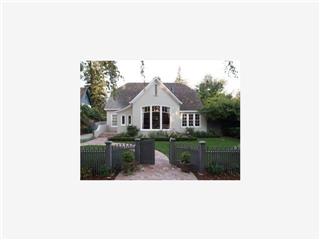 561 Center Drive