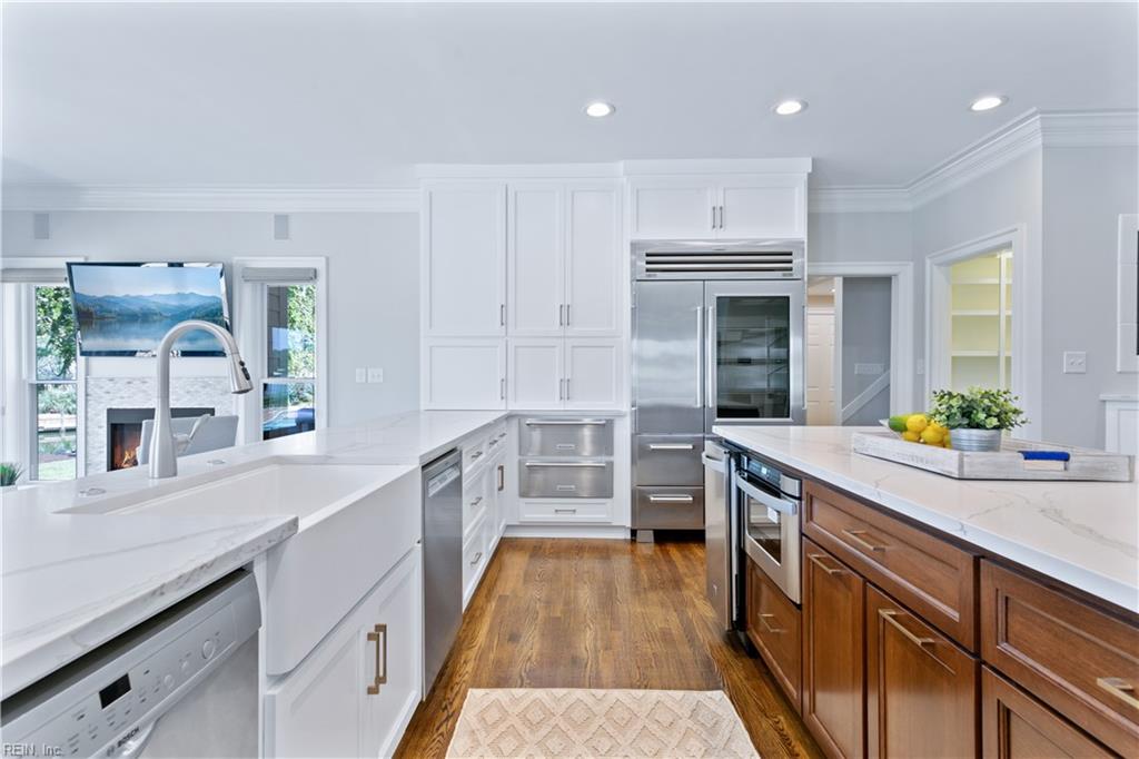14 Twin Creek Road