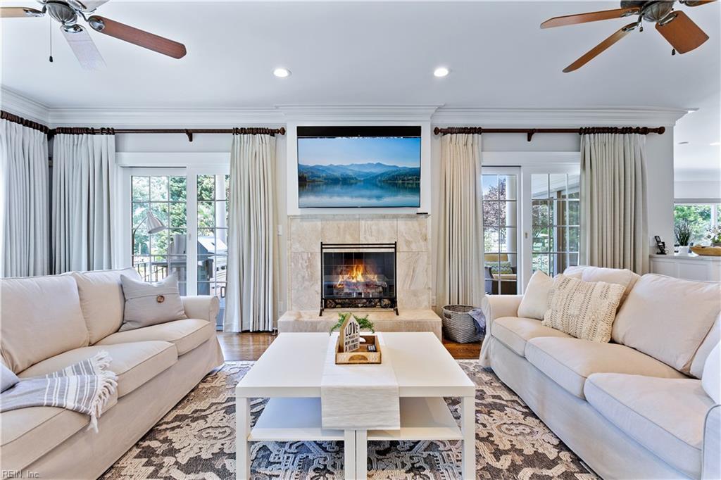 14 Twin Creek Road