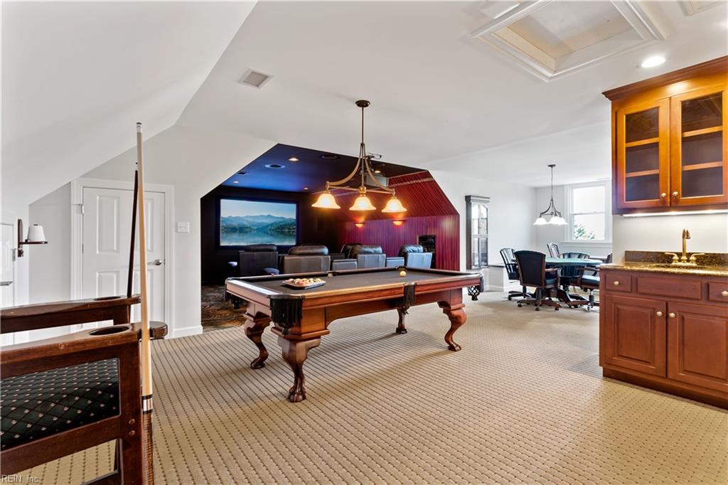 14 Twin Creek Road