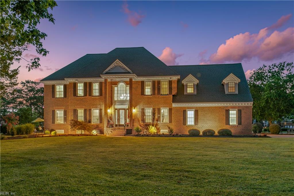 14 Twin Creek Road