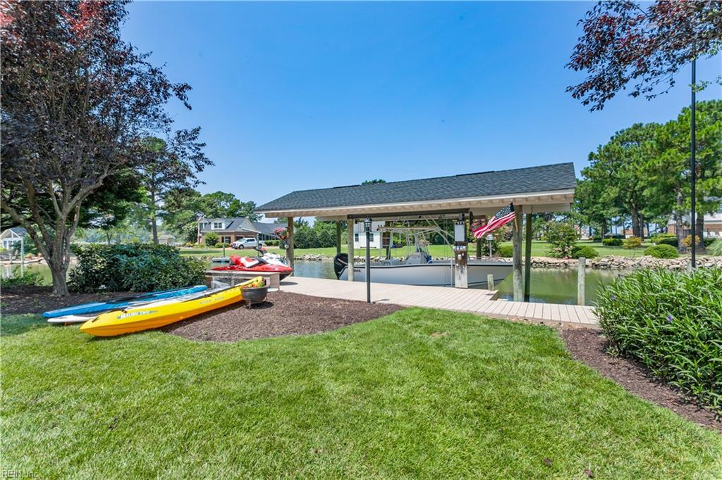 14 Twin Creek Road