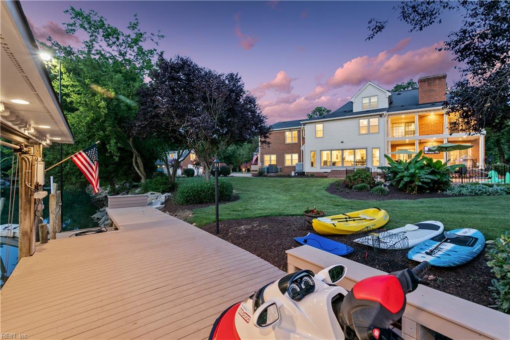14 Twin Creek Road