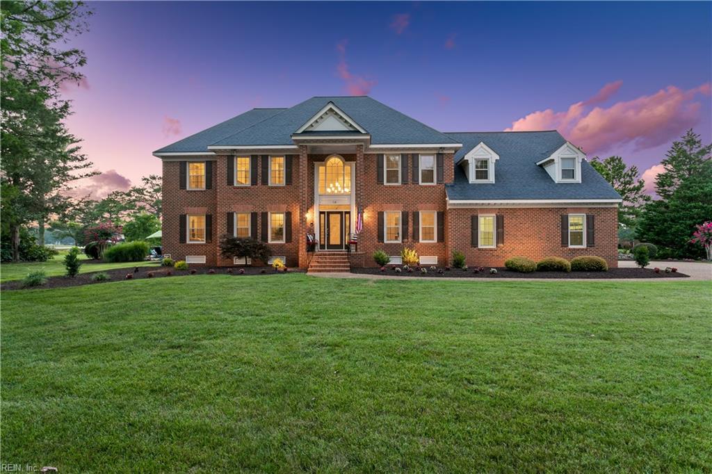 14 Twin Creek Road