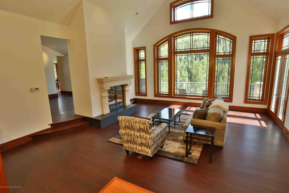 6889 Capitol Creek