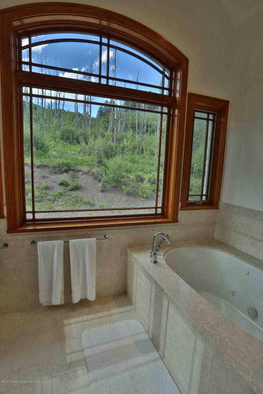 6889 Capitol Creek
