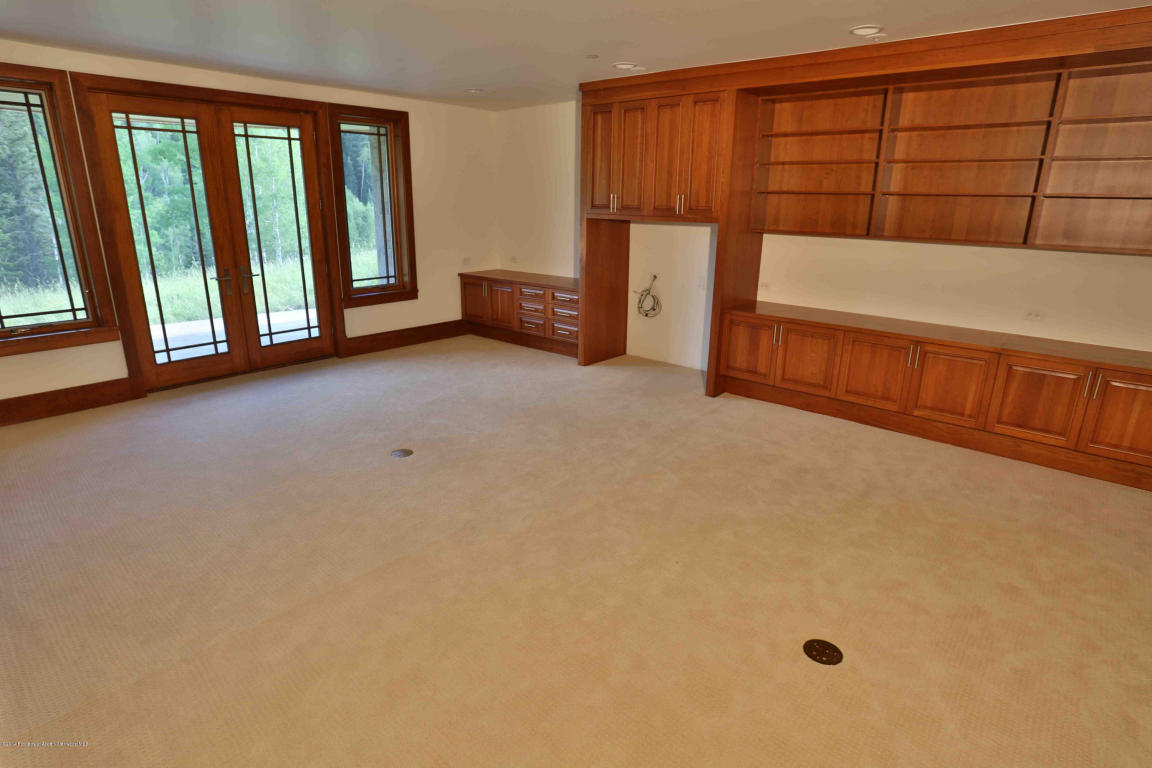 6889 Capitol Creek