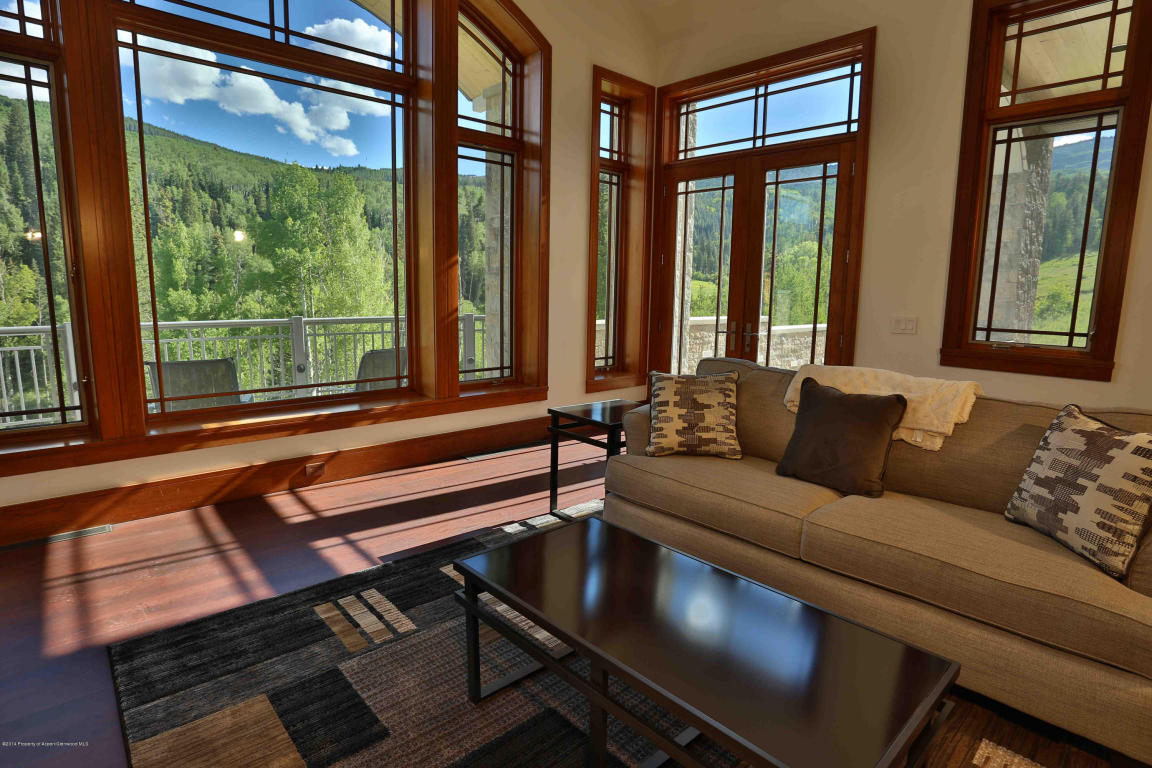 6889 Capitol Creek