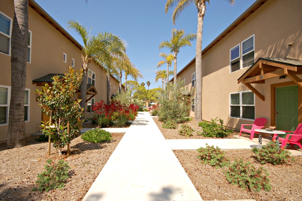 3475 Roosevelt St 1-12