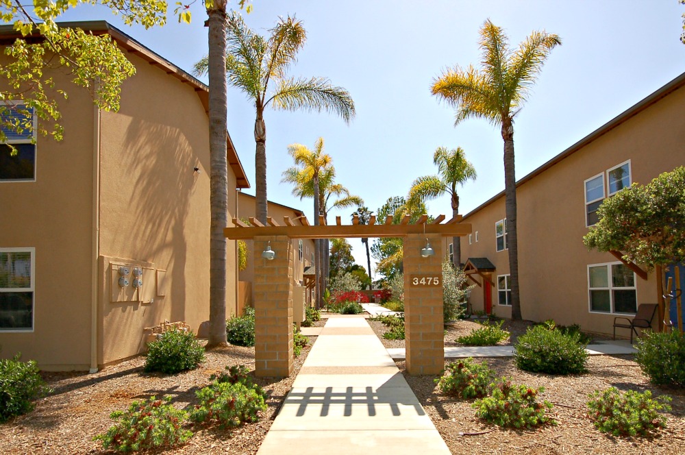 3475 Roosevelt St 1-12