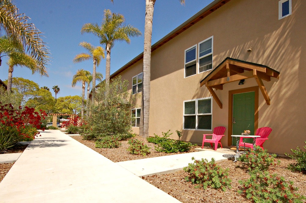 3475 Roosevelt St 1-12