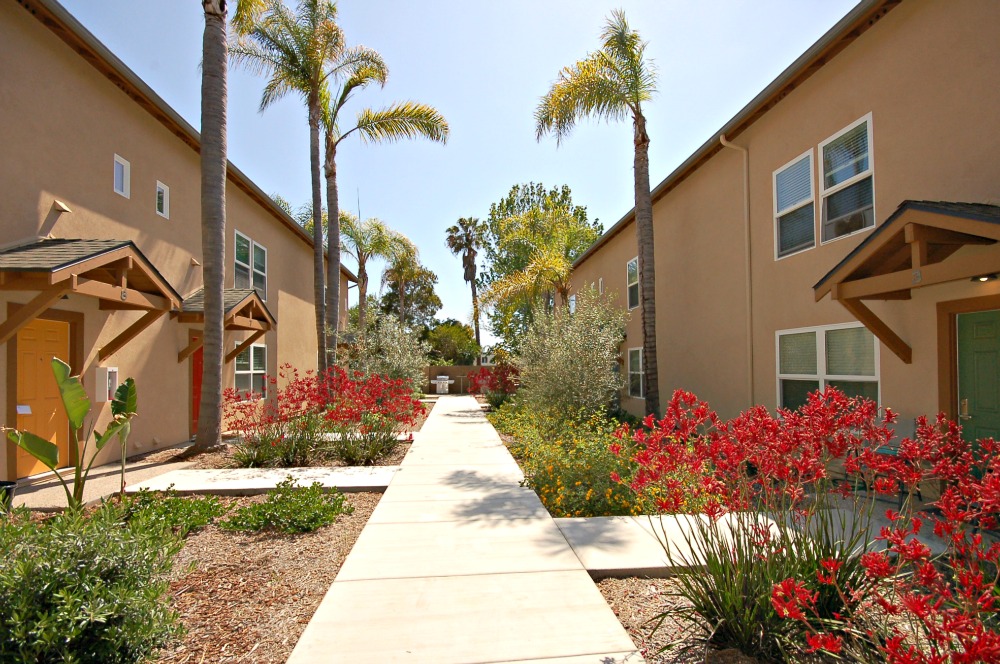 3475 Roosevelt St 1-12