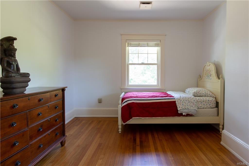 48 Benedict Place