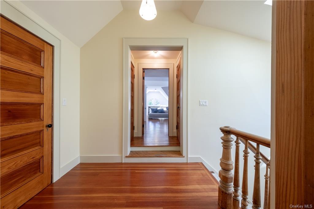 525 Wynnewood Road
