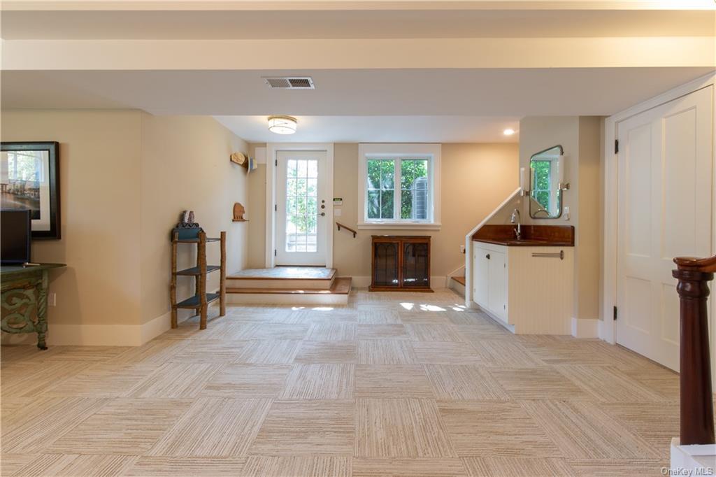 525 Wynnewood Road