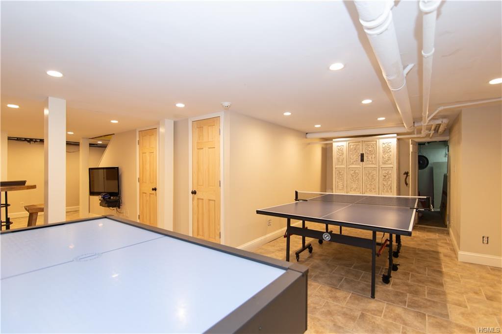 48 Benedict Place