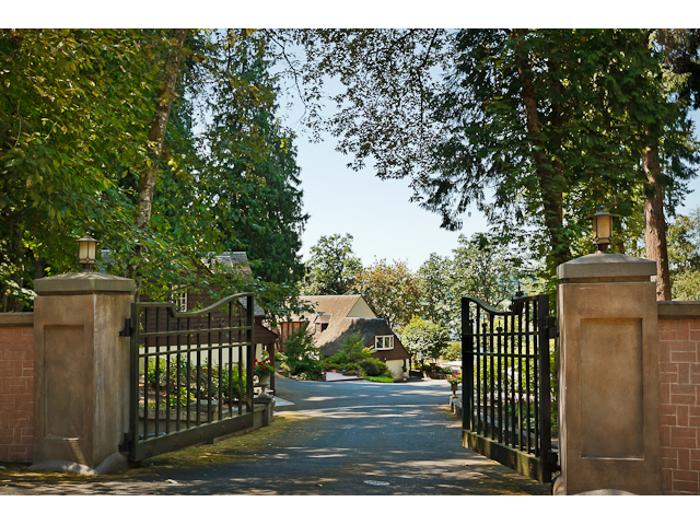 16715 Phantom Bluff Court
