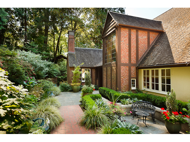 16715 Phantom Bluff Court