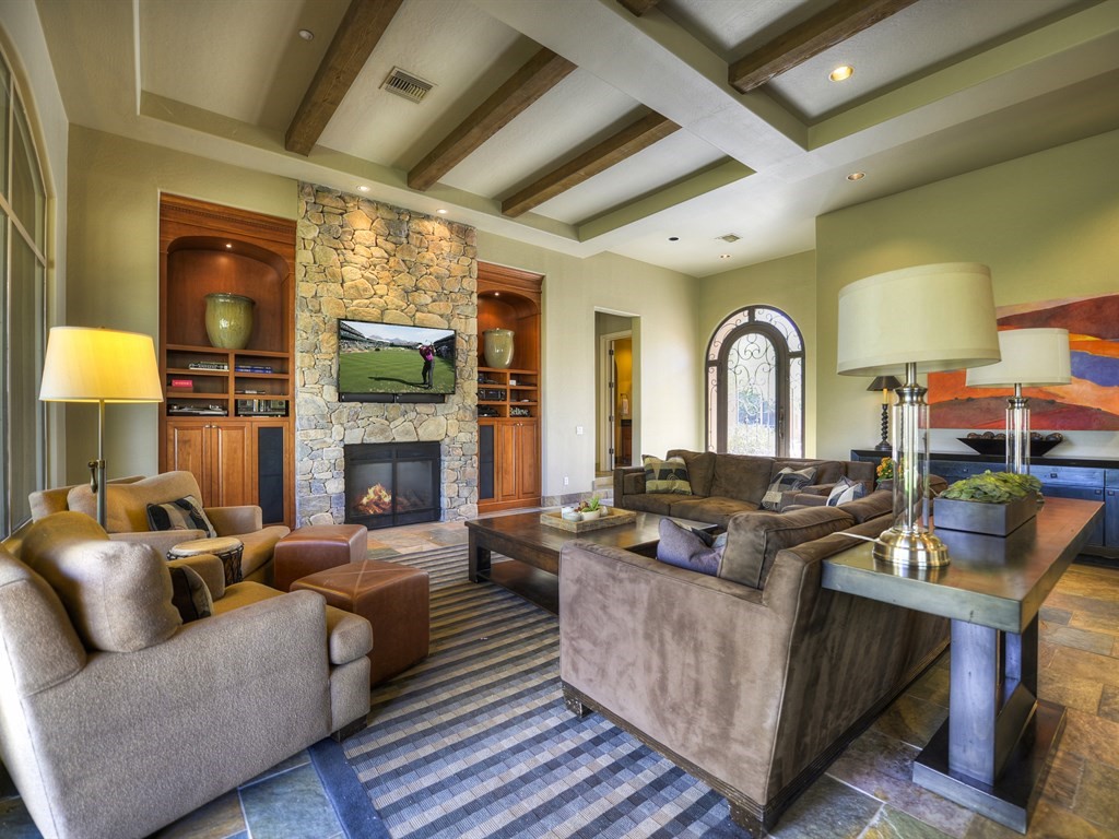 9290 E  Thompson Peak Pkwy 142