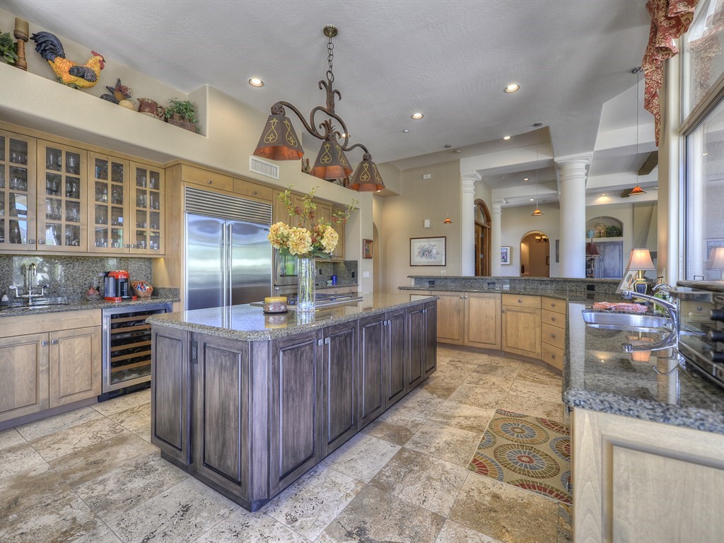 9290  E Thompson Peak Pkwy 123