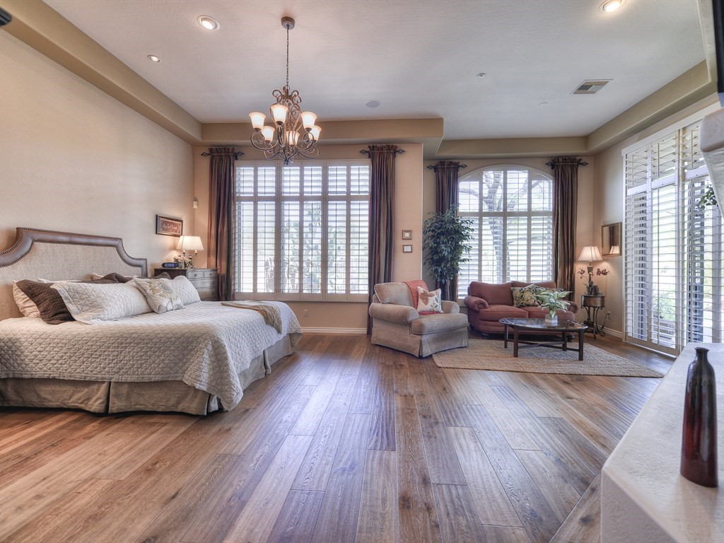 9290  E Thompson Peak Pkwy 123