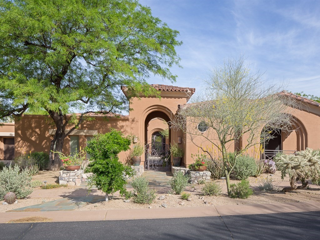 9290 E  Thompson Peak Pkwy 142