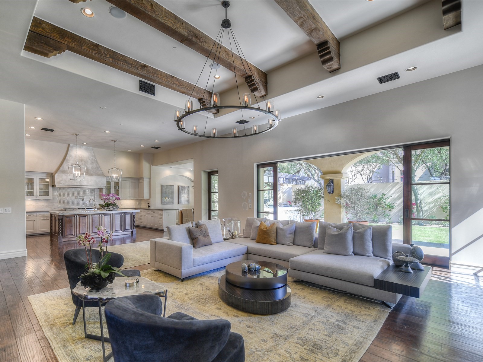 9290 E Thompson Peak Pkwy 446