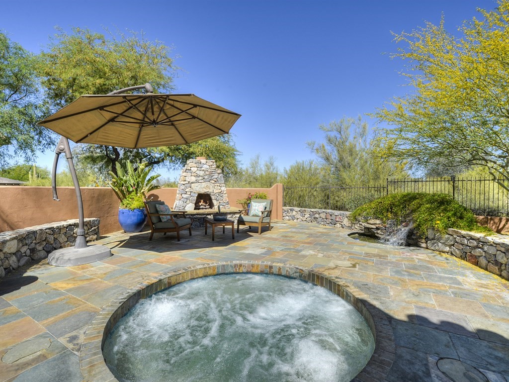 9290 E  Thompson Peak Pkwy 142