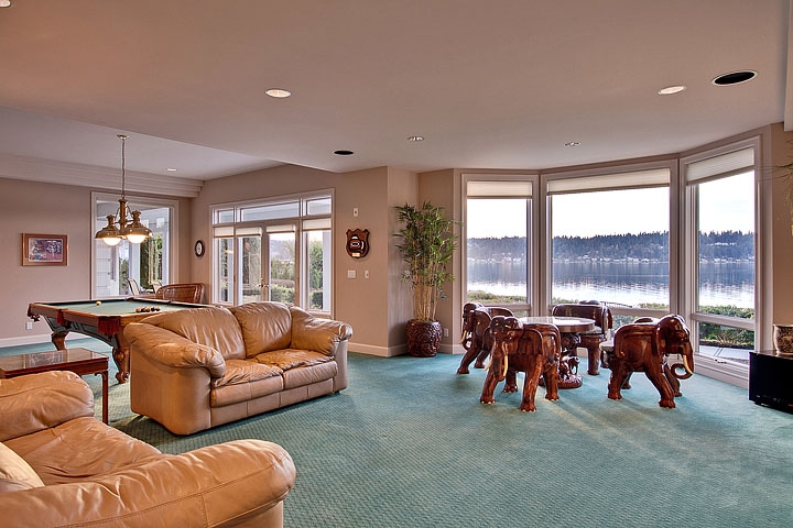 1913 E Lk Sammamish Place SE