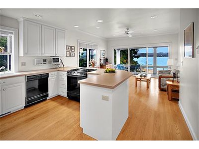 400  W Lake Sammamish Pkwy SE