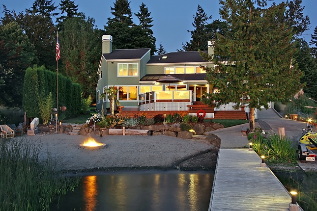 273 E Lake Sammamish Shore Lane NE