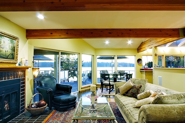 273 E Lake Sammamish Shore Lane NE