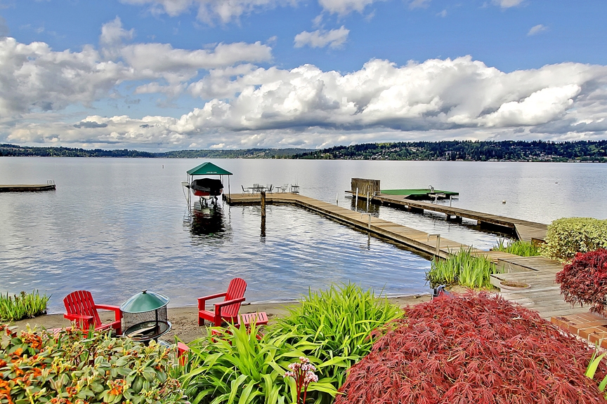 4058 W, Lake Sammamish Pkwy SE