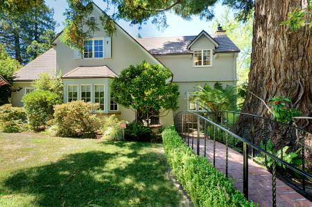 2 Garden Road